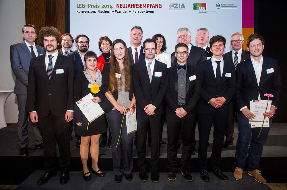 LEG-Preisverleihung am 15-01-2015 in Berlin: Preisträger mit Laudatoren und Auslobern